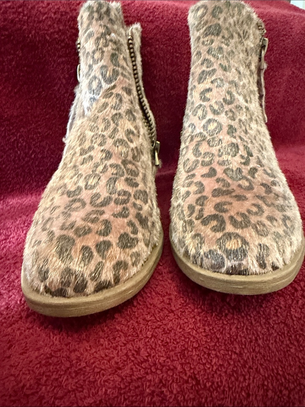 Leopard Print Ankle Booties in Tan and Black - Women, dual zippers - Picture 2 of 6
